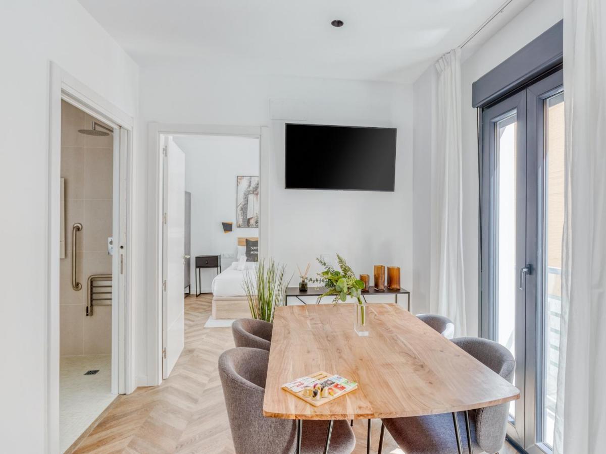 Limehome Calle Ancha Del Carmen Apartahotel 3*
